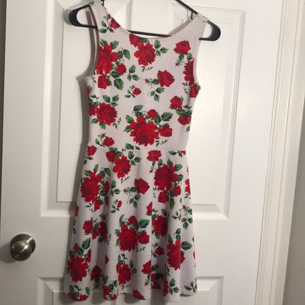 White rose patterned dress